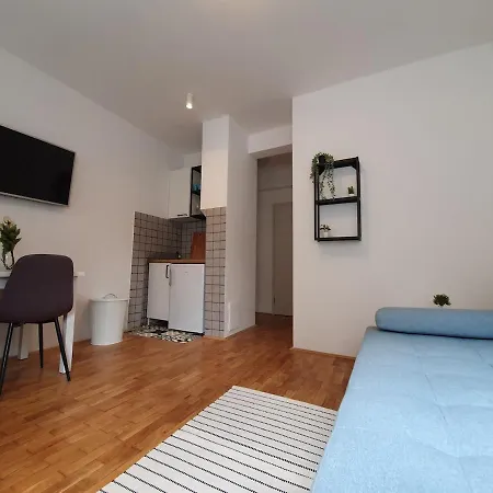 Sweet Vibes At Siska District, With Parking Apartma